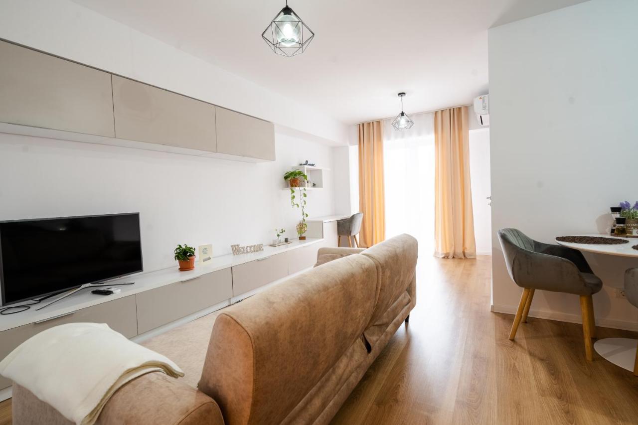 City Center Accommodation - 404 Resicabánya Kültér fotó